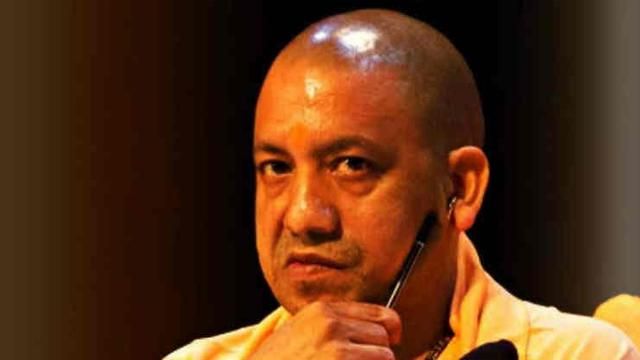 पराली जलाने पर सात लेखपाल निलंबित और एक दारोगा लाइन हाजिर, 178 किसानों पर मुकदमा दर्ज पराली जलाने पर सात लेखपाल निलंबित और एक दारोगा लाइन हाजिर, 178 किसानों पर मुकदमा दर्ज