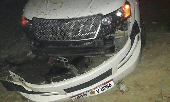 सपा छात्र सभा जिलाध्यक्ष गाय को बचाने के चक्कर में गाडीएक्सीडेंट सपा छात्र सभा जिलाध्यक्ष गाय को बचाने के चक्कर में गाडीएक्सीडेंट