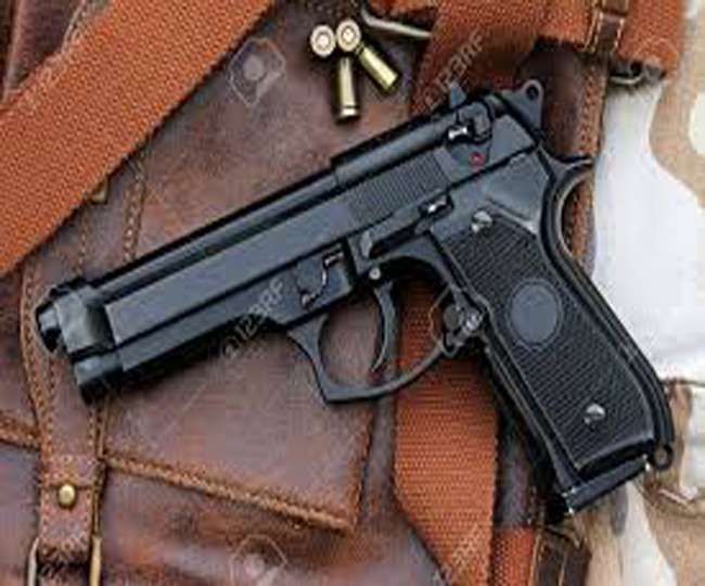 सहारनपुर में तमंचा लेकर स्कूल पहुंचा नौवीं का छात्र सहारनपुर में तमंचा लेकर स्कूल पहुंचा नौवीं का छात्र