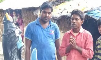 सांप काटने से बेटे को मरा समझकर नदी में बहाया था, 20 साल बाद लौटा सांप काटने से बेटे को मरा समझकर नदी में बहाया था, 20 साल बाद लौटा