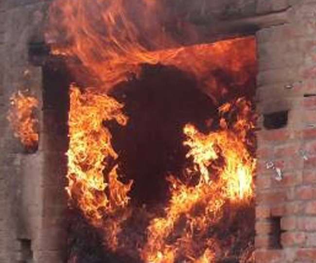 दलितों की नजर में मायावती का इस्तीफा दिखावा, अमीर आलम ने बसपा छोड़ी दलितों की नजर में मायावती का इस्तीफा दिखावा, अमीर आलम ने बसपा छोड़ी