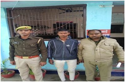 पॉक्‍सो एक्‍ट के आरोपी को थाना लोहता पुलि‍स ने भदोही रोड से दबोचा