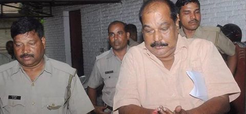 LDA का नटवरलाल, शिकंजे में लेकर भी कुछ न कर सकी पुलिस LDA का नटवरलाल, शिकंजे में लेकर भी कुछ न कर सकी पुलिस