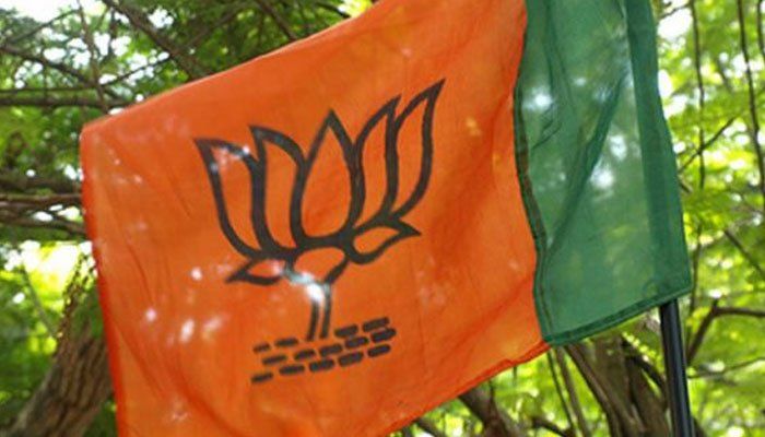 ग्राम प्रधान को फंसाने की बीजेपी विधायक की उल्टी पड़ी ये चाल! ग्राम प्रधान को फंसाने की बीजेपी विधायक की उल्टी पड़ी ये चाल!