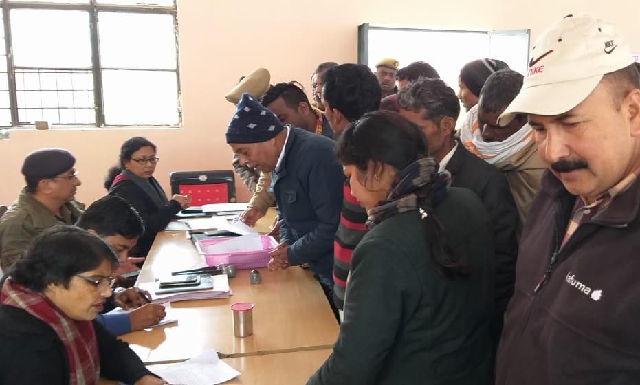 तहसील संपूर्ण समाधान दिवस में एडीएम ने सुनी जन समस्याएं तहसील संपूर्ण समाधान दिवस में एडीएम ने सुनी जन समस्याएं