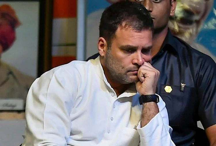 नरेंद्र मोदी के लिए गड्ढा खोद रहे थे राहुल, ऑक्सफोर्ड ने दिया ऐसा जवाब कि खुद गिर गए नरेंद्र मोदी के लिए गड्ढा खोद रहे थे राहुल, ऑक्सफोर्ड ने दिया ऐसा जवाब कि खुद गिर गए