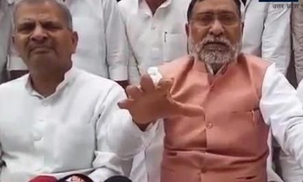 खुद दंगों के आरोपी हैं योगी आदित्यनाथ