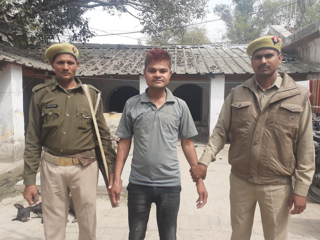 कट्टा और कारतूस के साथ युवक पकड़ा, मामला दर्ज