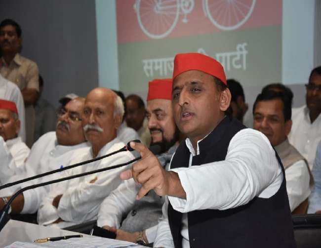 अखिलेश यादव का चुनाव आयोग पर हमला, कहा- निष्पक्ष नही चुनाव आयोग