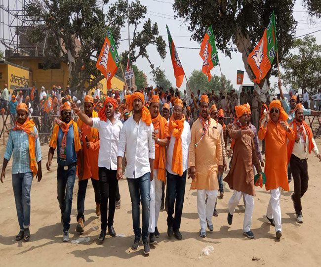 पीएम मोदी ने जनसभा में कुछ ऐसे बिंदुओं को शामिल किया जिससे जुड़ा है पूर्वांचल का भविष्य पीएम मोदी ने जनसभा में कुछ ऐसे बिंदुओं को शामिल किया जिससे जुड़ा है पूर्वांचल का भविष्य