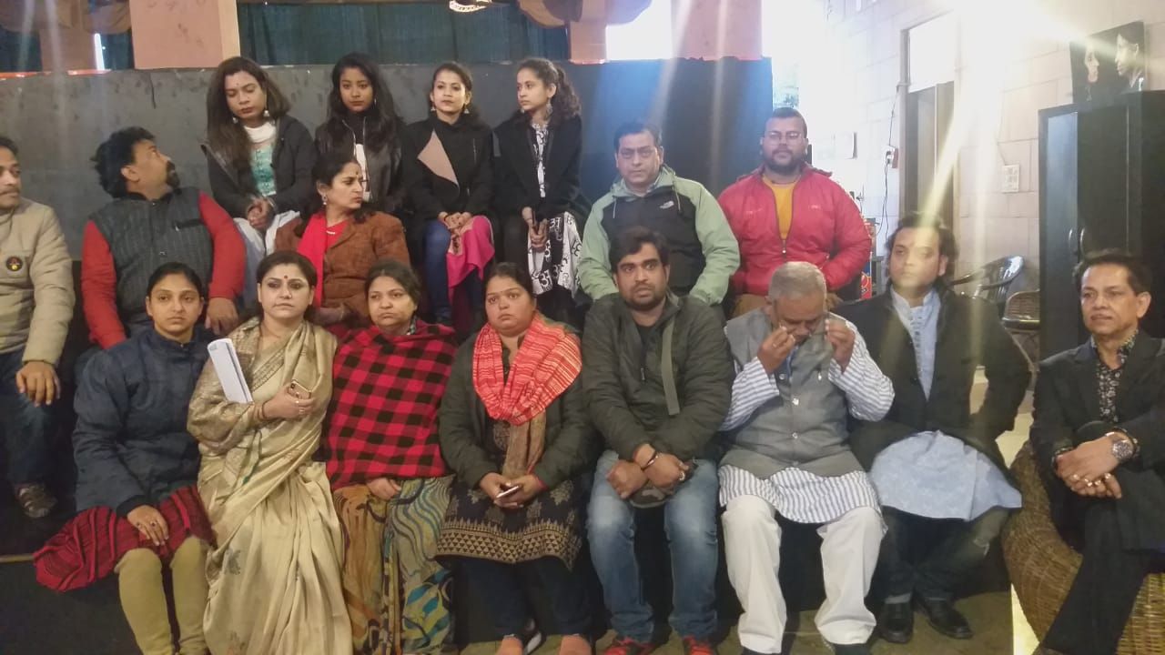 अन्याय व प्रताड़ना का शिकार हुए विख्यात सारंगीवादक पं.विनोद मिश्र