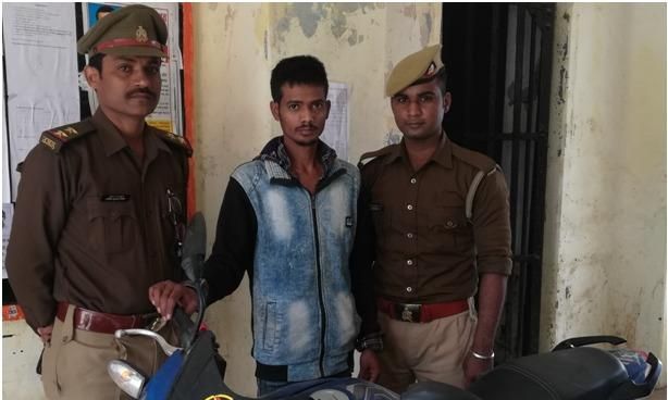 बाइक चोर को पुलिस ने धर दबोचा बाइक चोर को पुलिस ने धर दबोचा