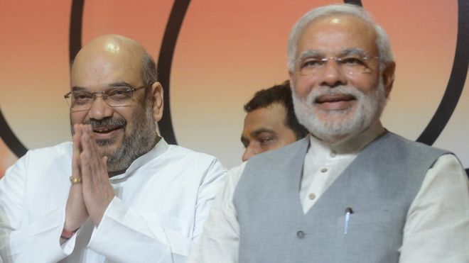 चुनाव आयोग ने तीन मामलों में मोदी को दी क्लीन चिट, शाह के खिलाफ भी शिकायत खारिज चुनाव आयोग ने तीन मामलों में मोदी को दी क्लीन चिट, शाह के खिलाफ भी शिकायत खारिज