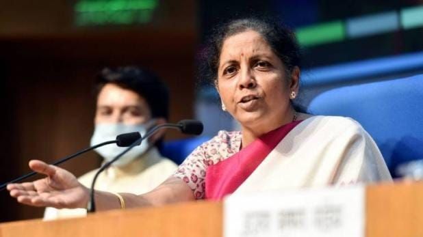 राहत पैकेज पर वित्त मंत्री की आखिरी PC, जानें किसे क्या मिला? राहत पैकेज पर वित्त मंत्री की आखिरी PC, जानें किसे क्या मिला?