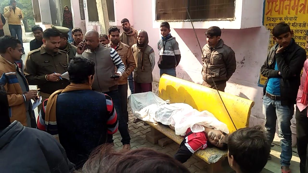 बाराबंकी में दिनदहाड़े डॉक्टर पर बरसाईं गोलियां, हमले में एक की मौत