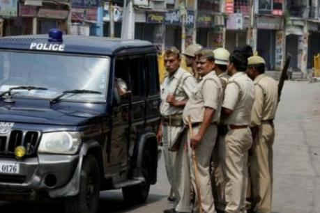 मुजफ्फरनगर: पुलिस मुठभेड़ में शातिर अपराधी वसीम गिरफ्तार, दरोगा को भी लगी गोली मुजफ्फरनगर: पुलिस मुठभेड़ में शातिर अपराधी वसीम गिरफ्तार, दरोगा को भी लगी गोली
