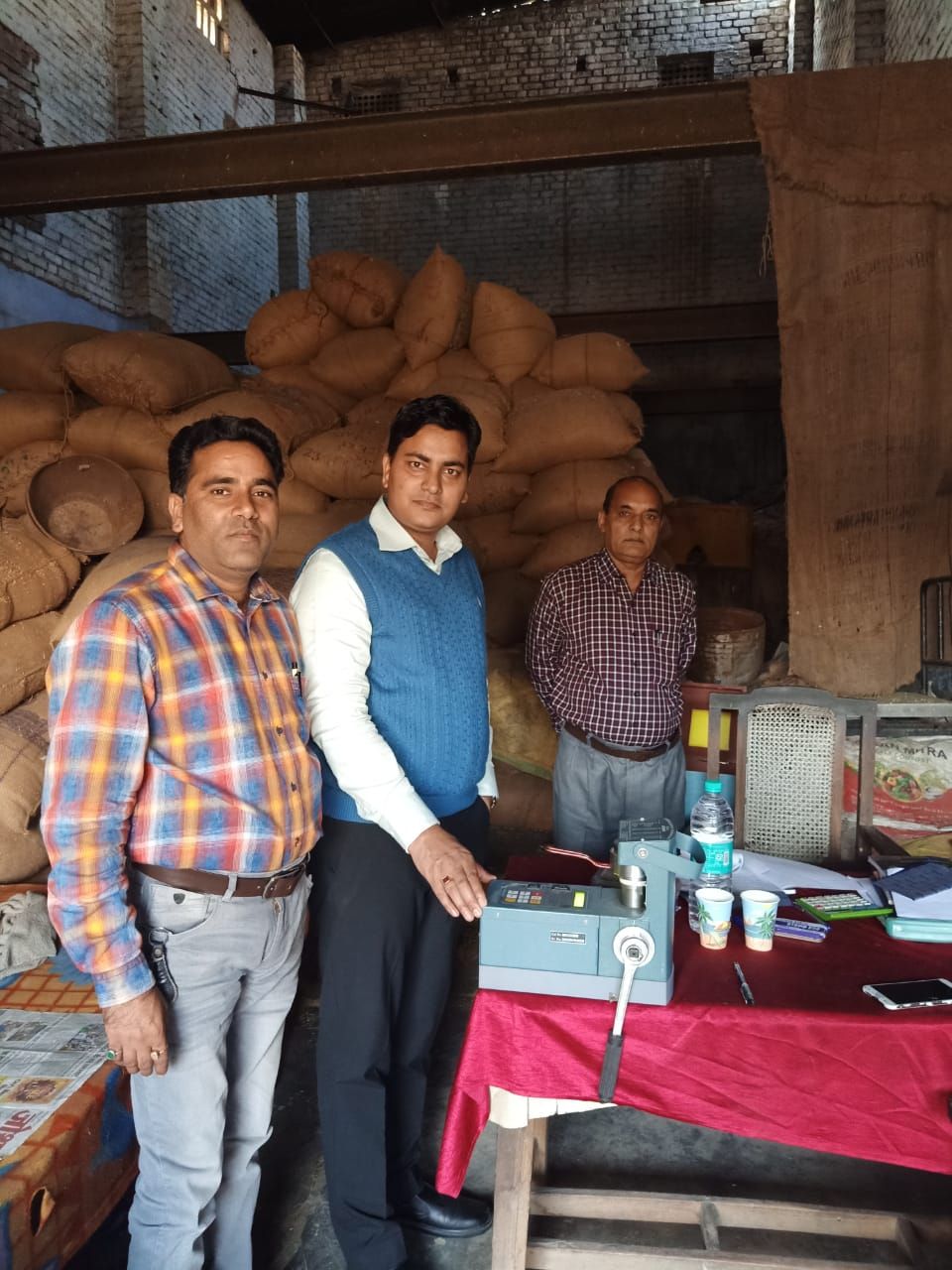 बिलारी एसडीएम ने धान क्रय केंद्रों का किया औचक निरीक्षण बिलारी एसडीएम ने धान क्रय केंद्रों का किया औचक निरीक्षण
