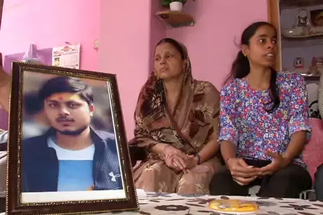 कासगंज में तिरंगा यात्रा की अनुमति न मिलने से आहत है मृतक चंदन का परिवार