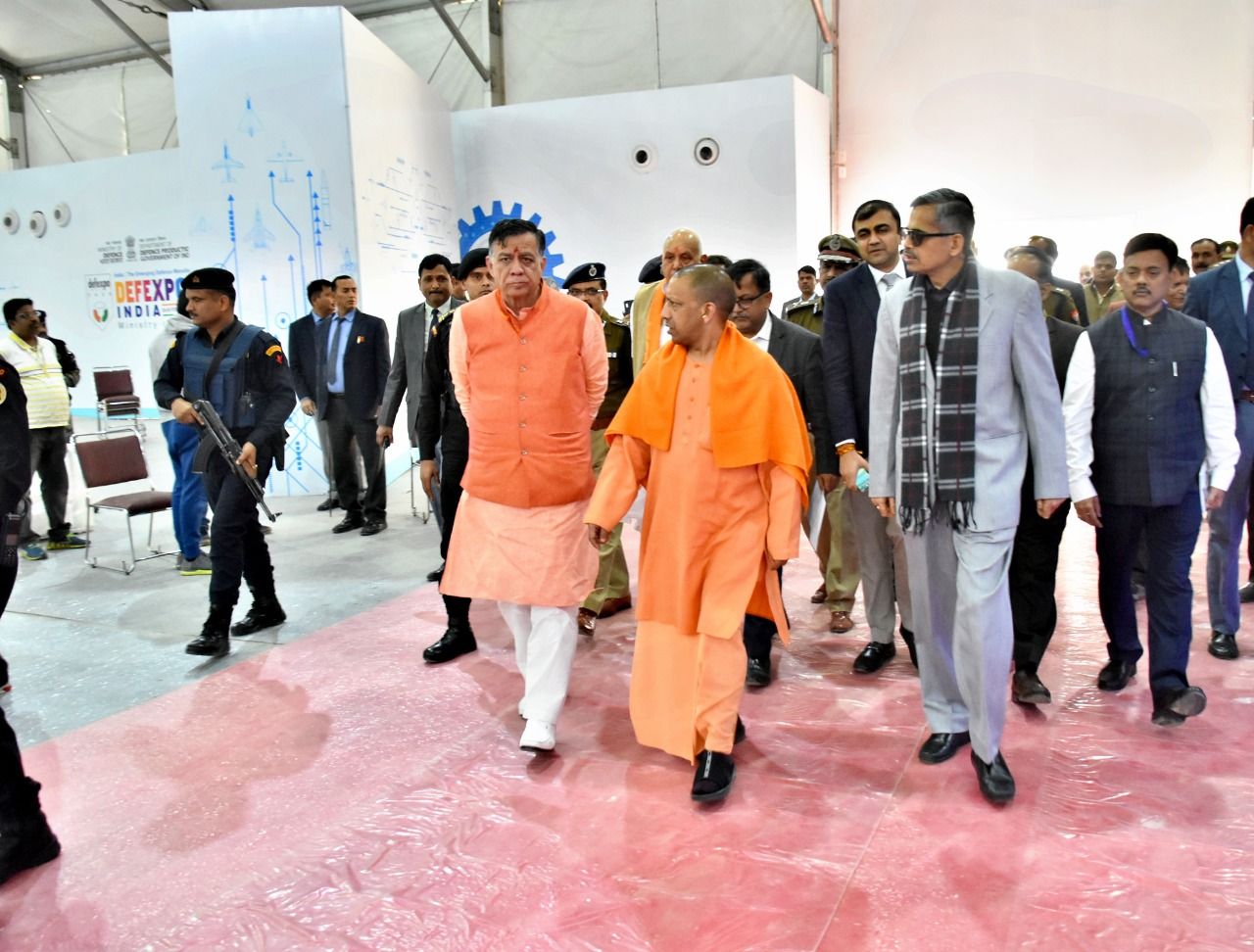 तैयार‍ियों का जायजा लेने प्रदर्शनी स्‍थल पहुंचे CM योगी, द‍िए आवश्‍यक द‍िशा-न‍िर्देश