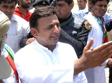 पार्टी ने जिन्हें टिकट दिया है, उसके लिए मेहनत करें और कामयाब बनाएं पार्टी ने जिन्हें टिकट दिया है, उसके लिए मेहनत करें और कामयाब बनाएं