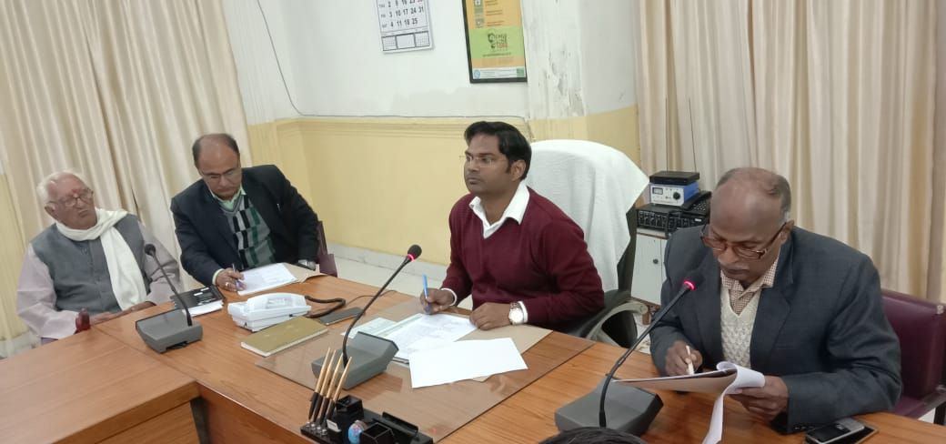 धुमधाम के साथ मनाया जाये गणतंत्र दिवस डीएम ने की समीक्षा धुमधाम के साथ मनाया जाये गणतंत्र दिवस डीएम ने की समीक्षा