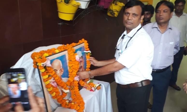 डॉक्टरों ने गांधी व शास्त्री को किया याद डॉक्टरों ने गांधी व शास्त्री को किया याद