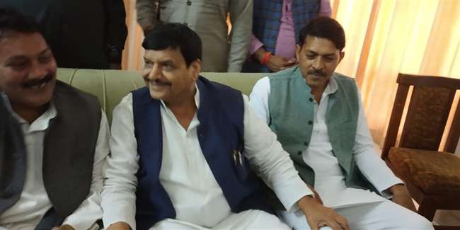 शिवपाल ने कानून-व्यवस्था पर उठाए सवाल, बोले- बगैर रिश्वत लिए पुलिस दर्ज नहीं करती एफआइआर