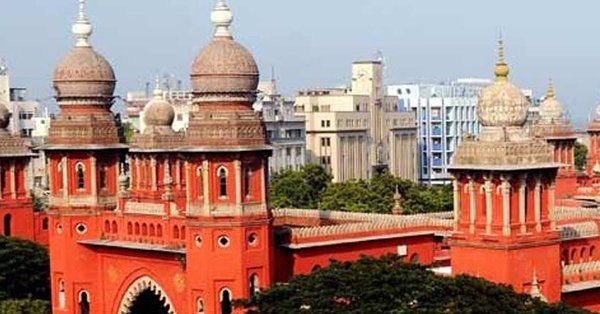 स्कूलों में महीने में 4 बार और ऑफिसों में एक बार हो वंदे मातरम- मद्रास हाईकोर्ट स्कूलों में महीने में 4 बार और ऑफिसों में एक बार हो वंदे मातरम- मद्रास हाईकोर्ट
