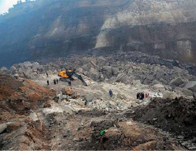 चित्रकूट व बांदा में भी जल्द कसेगा शिकंजा, लगातार बढ़ता जा रहा जांच का दायरा चित्रकूट व बांदा में भी जल्द कसेगा शिकंजा, लगातार बढ़ता जा रहा जांच का दायरा