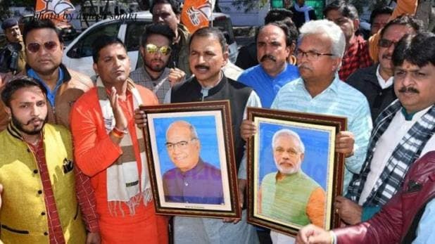 उर्दू अकादमी से हटी पीएम मोदी और राष्ट्रपति कोविंद की फोटो, पुलिस ने किया मामला दर्ज