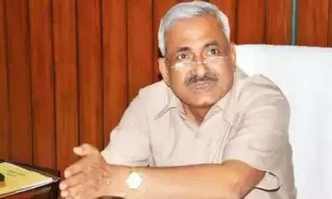 पूर्व डीजीपी सुलखान सिंह ने उठाए लखनऊ पुलिस पर सवाल, पुलिस कार्रवाई को बताया गैर कानूनी