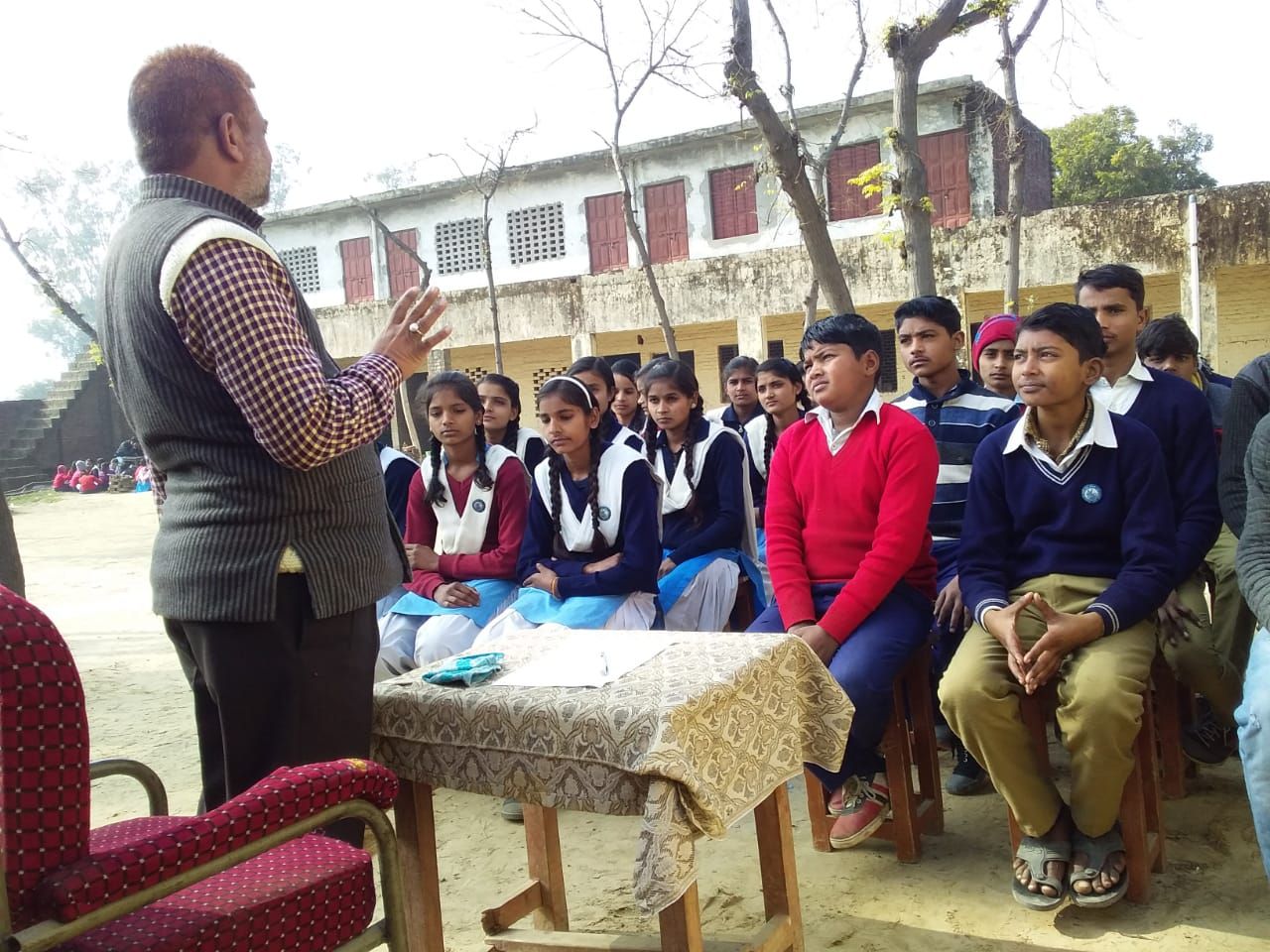 विद्यार्थियों  को सोशल मीडिया के सुरक्षित  उपयोग की दी जानकारी