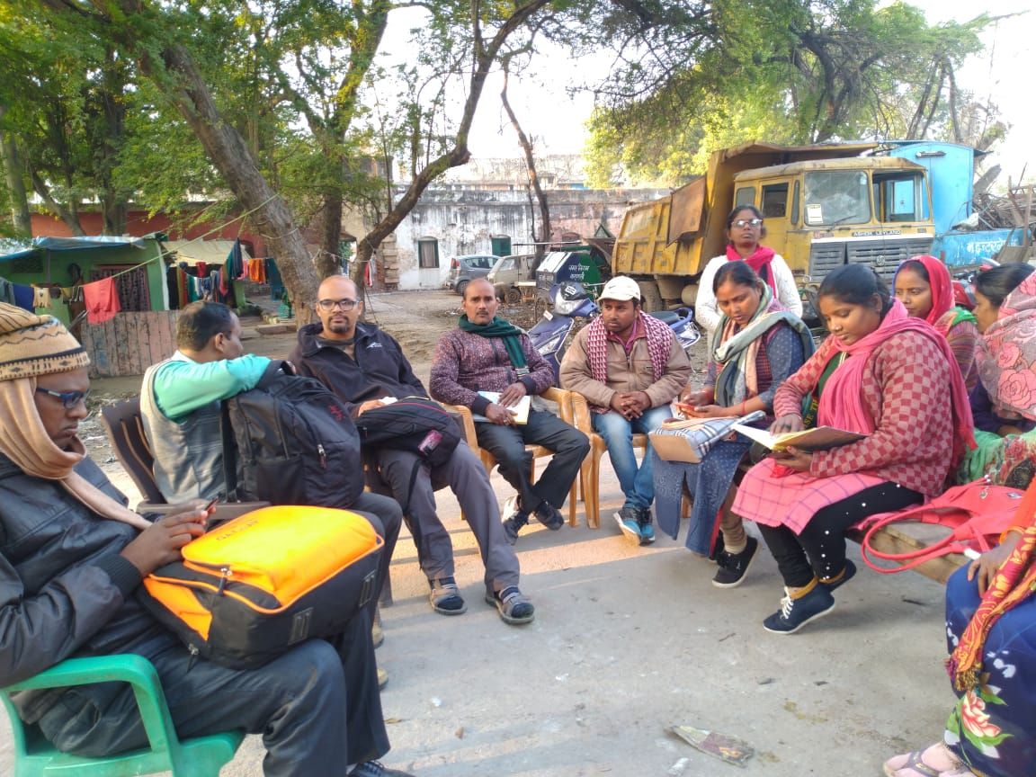 बनारस के सफाई कर्मियों का इलाज मुम्बई, दिल्ली, आसाम, बीजापुर, नागपुर के डॉक्टरों की टीम करेगी