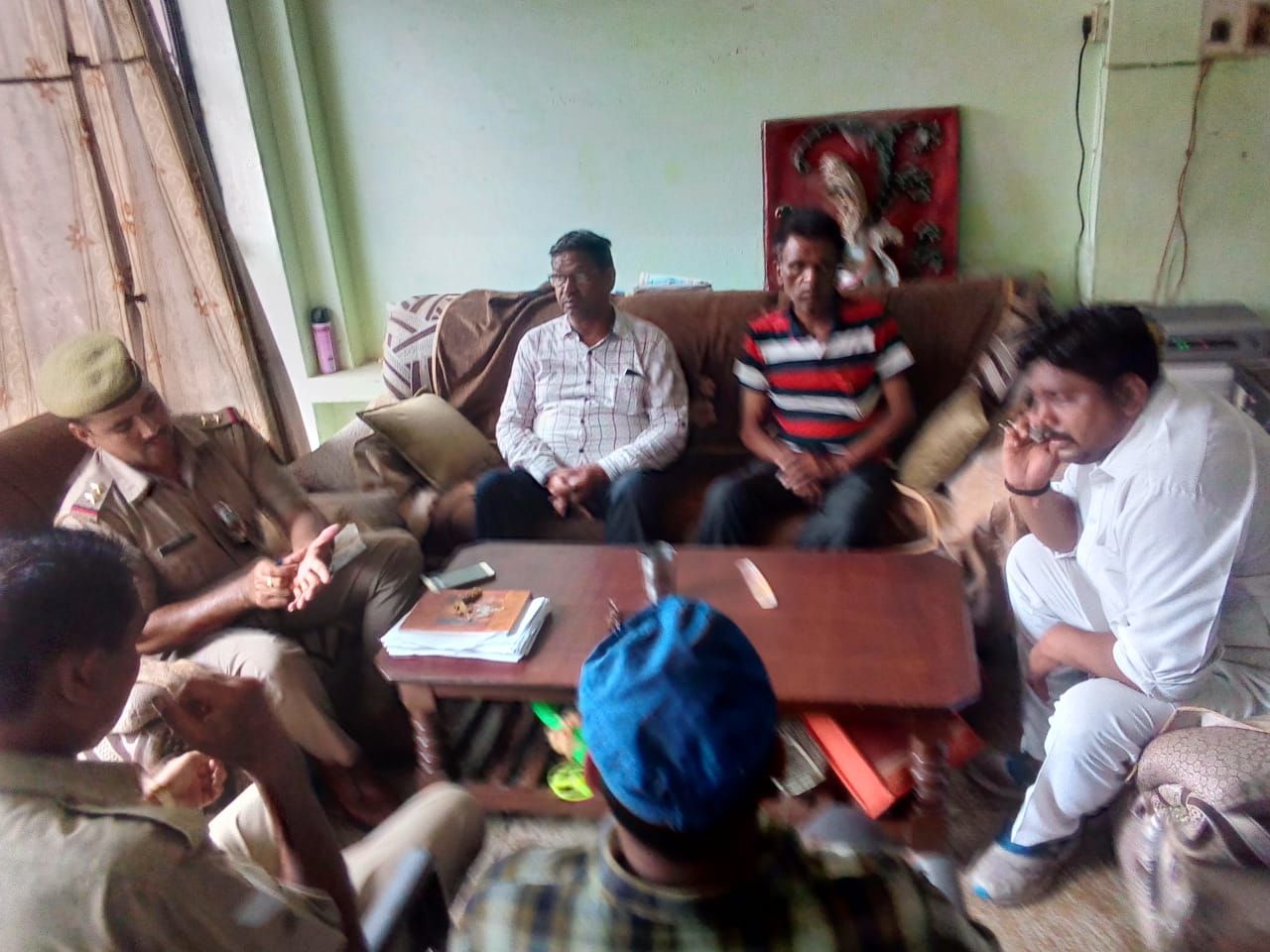 चोरों के हौसले बुलंद, गांधी कॉलोनी में सपा के प्रदेश उपाध्यक्ष गौरव जैन के निवास पर दिन दहाड़े चोरी चोरों के हौसले बुलंद, गांधी कॉलोनी में सपा के प्रदेश उपाध्यक्ष गौरव जैन के निवास पर दिन दहाड़े चोरी