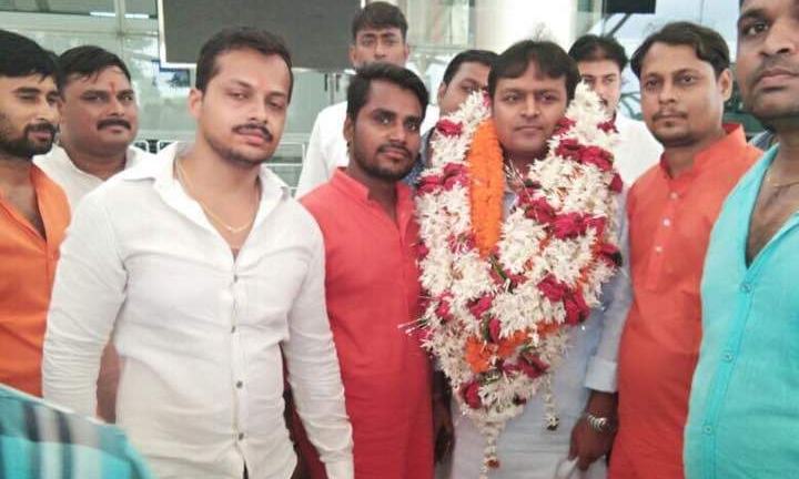 भाजयुमो राष्टीय कार्यकारिणी सदस्य व उत्तर प्रदेश के सहप्रभारी रोहित सिंह का हुवा भव्य स्वागत भाजयुमो राष्टीय कार्यकारिणी सदस्य व उत्तर प्रदेश के सहप्रभारी रोहित सिंह का हुवा भव्य स्वागत
