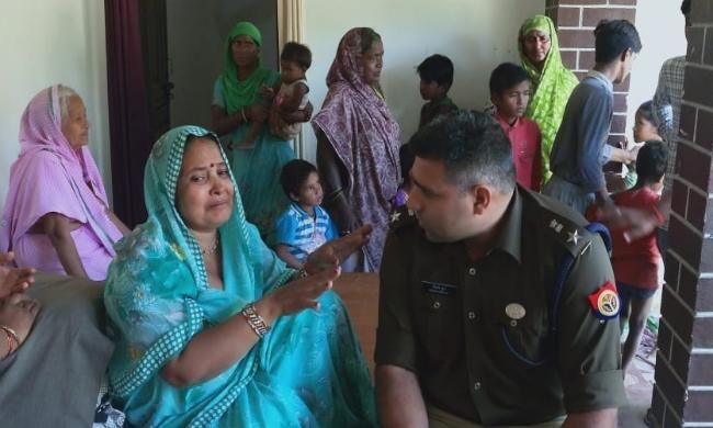 सिद्धार्थनगर :रास्ते के विवाद में भिड़े दो पक्ष ; गोली चली, एक की मौत सिद्धार्थनगर :रास्ते के विवाद में भिड़े दो पक्ष ; गोली चली, एक की मौत