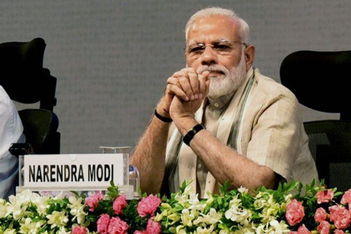 पहले ही दिन अविश्वास प्रस्ताव की मंजूरी, क्या सरकार अपने लिए भुनाना चाहती है मौका पहले ही दिन अविश्वास प्रस्ताव की मंजूरी, क्या सरकार अपने लिए भुनाना चाहती है मौका