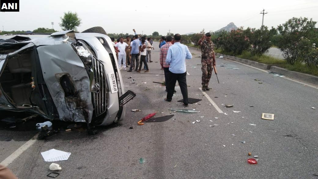 तेलंगाना के नलगोंडा जिले में कार दुर्घटना में अभिनेता और टीडीपी नेता नंदमुरी हरिकृष्ण का निधन