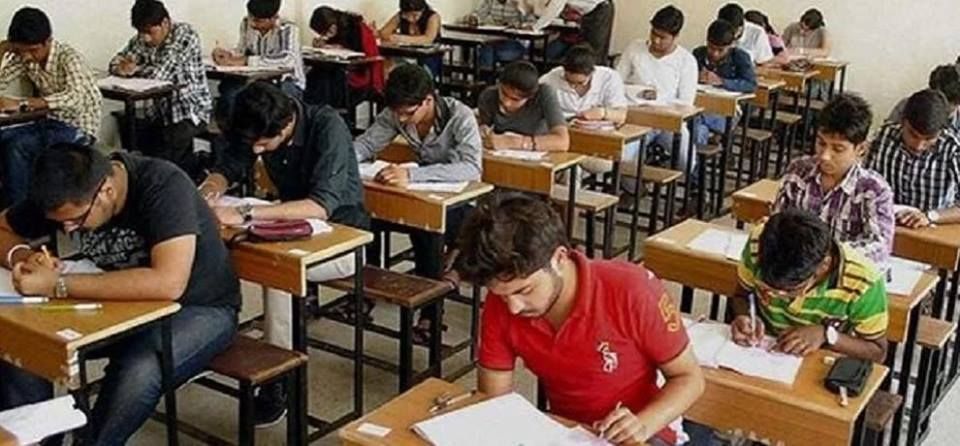 यूपी में दरोगा भर्ती का पेपर लीक, 25 व 26 को होने वाली परीक्षा कैंसिल यूपी में दरोगा भर्ती का पेपर लीक, 25 व 26 को होने वाली परीक्षा कैंसिल