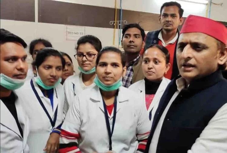 अखिलेश यादव और समुदाय विशेष के खिलाफ आपत्तिजनक पोस्ट पर सपाइयों ने काटा हंगामा