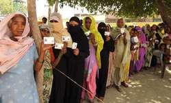 शाहजहांपुर में आठ बूथों पर हो सकता पुनर्मतदान, प्रेक्षक ने चुनाव आयोग को भेजी रिपोर्ट