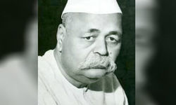 भारत रत्न पंडित गोविंद बल्लभ पंत की 21 वीं जयंती, सुबह 10:00 बजे लोक भवन में समारोह में प्रतिभाग करेंगे सीएम. सुबह 10:00 बजे राज्यपाल भी पहुंचेंगे लोकभवन. लोक भवन परिसर में वल्लभ पंत की मूर्ति पर करेंगे माल