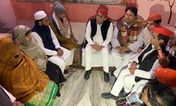 गरीबों के खिलाफ नागरिकता संशोधन कानून, सपा वापस लेगी पीड़ितों से मुकदमेः अखिलेश गरीबों के खिलाफ नागरिकता संशोधन कानून, सपा वापस लेगी पीड़ितों से मुकदमेः अखिलेश