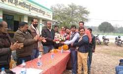 स्वर्ण पदक प्राप्त करने की खुशी में ब्लॉक के शिक्षकों ने सम्मान समारोह का आयोजन किया स्वर्ण पदक प्राप्त करने की खुशी में ब्लॉक के शिक्षकों ने सम्मान समारोह का आयोजन किया