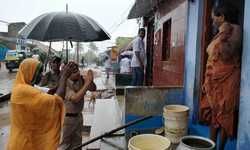 ओडिशा में आज फानी मचा सकता है तांडव, 200 km रफ्तार, 11 लाख लोग हटाए गए ओडिशा में आज फानी मचा सकता है तांडव, 200 km रफ्तार, 11 लाख लोग हटाए गए