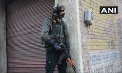 पुलवामा जिले के पिंगलान इलाके में आतंकवादियों और सुरक्षा बलों के बीच मुठभेड़ के दौरान कार्रवाई में शहीद हुए एक मेजर सहित सेना के 4 जवान 55 राष्ट्रीय राइफल्स के थे। पुलवामा जिले के पिंगलान इलाके में आतंकवादियों और सुरक्षा बलों के बीच मुठभेड़ के दौरान कार्रवाई में शहीद हुए एक मेजर सहित सेना के 4 जवान 55 राष्ट्रीय राइफल्स के थे।