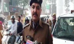 लखनऊ एसएसपी, कलानिधि नैथानी: हमने छह लोगों को गिरफ्तार किया है जो पश्चिम बंगाल के मालदा से हैं। उन्हें लखनऊ में हिंसा के स्थल से गिरफ्तार किया गया था।