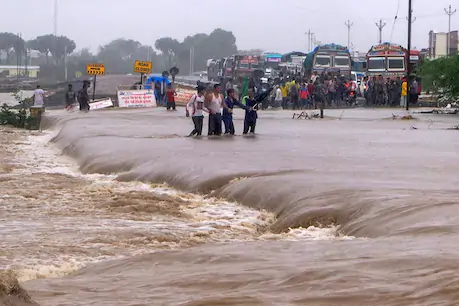 भारत में बाढ़ त्रासदी और उसके कारण