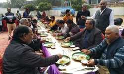 भारत रक्षा दल द्वारा सामूहिक खिचड़ी भोज का आयोजन भारत रक्षा दल द्वारा सामूहिक खिचड़ी भोज का आयोजन