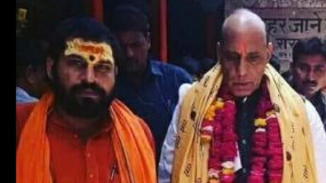 हनुमानगढ़ी के पुजारी राजू दास ने भाजपा छोड़ी, शिवसेना से लड़ेंगे मेयर चुनाव हनुमानगढ़ी के पुजारी राजू दास ने भाजपा छोड़ी, शिवसेना से लड़ेंगे मेयर चुनाव